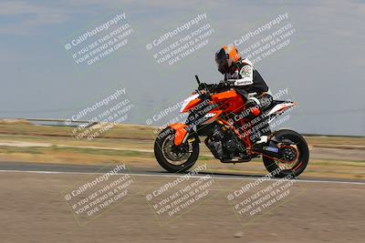 media/Sep-10-2023-Pacific Track Time (Sun) [[44210541ad]]/Group C/1240pm (Wheelie Bump)/